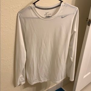 White Nike Longsleeve